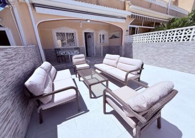 Casa YoYo avec sa grande terrasse ensoleillée
